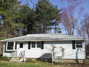 Black Streaks on Northboro Massachusetts Home